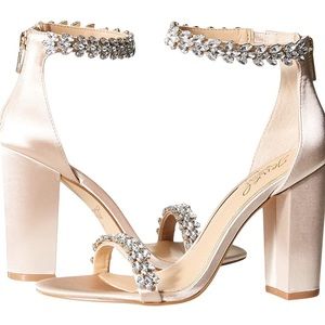 Badgley Mischka Jewel "Mayra"